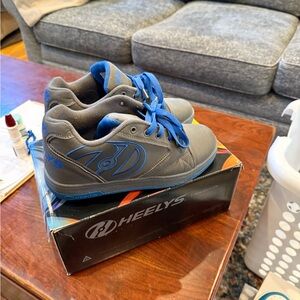 Heelys Blue and Gray Skate Shoes